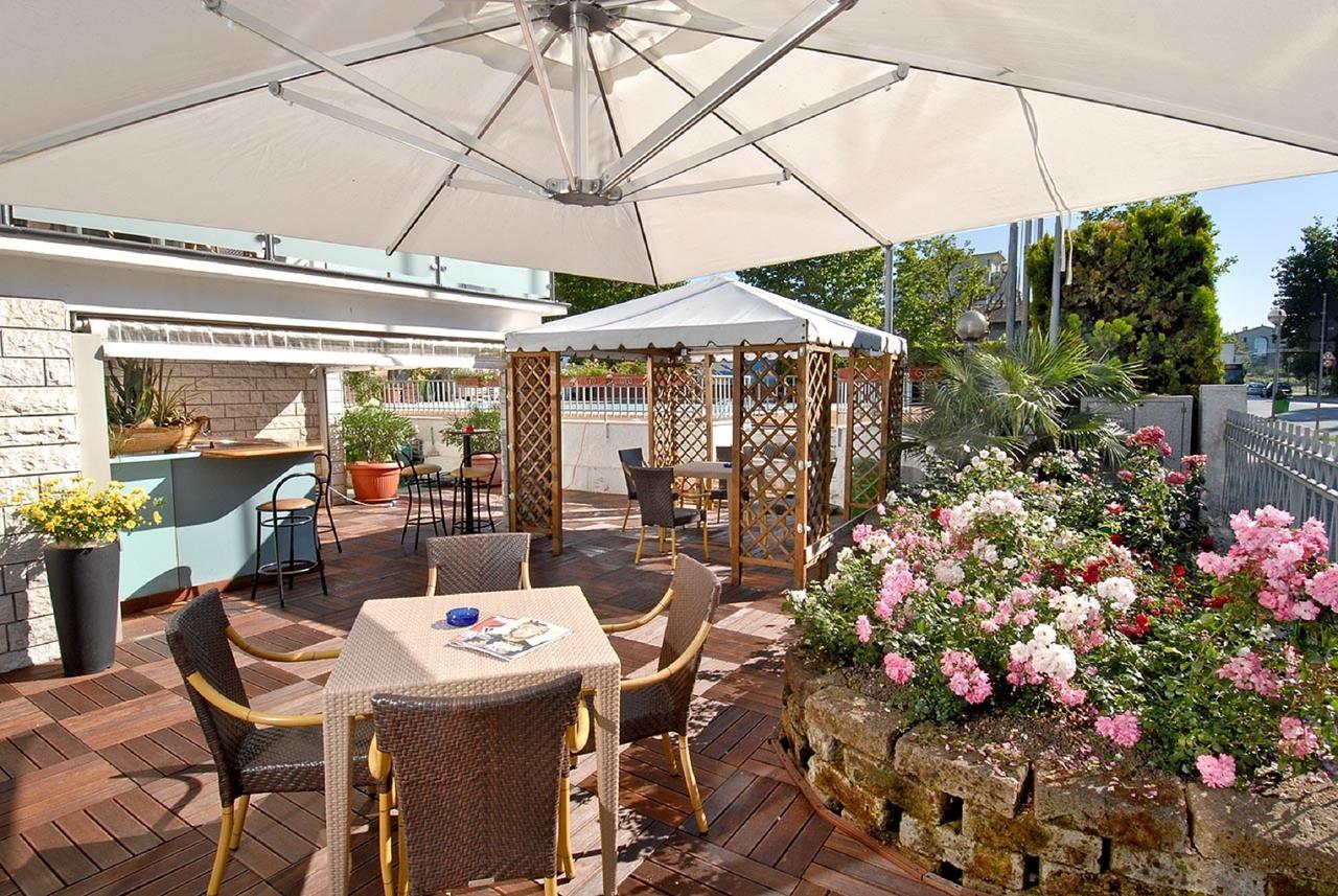 Hotel St. Moritz Bellaria-Igea Marina Luaran gambar