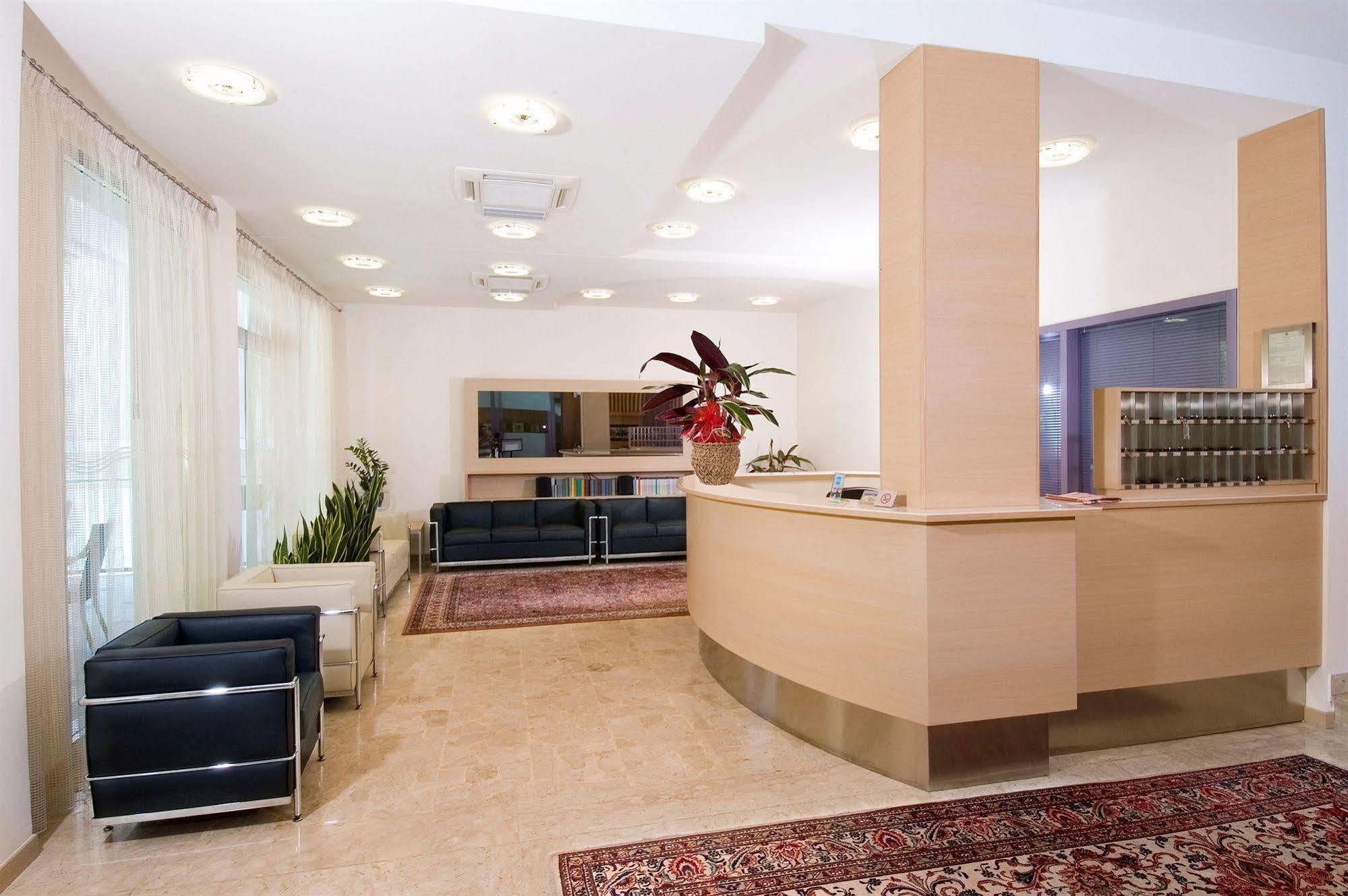 Hotel St. Moritz Bellaria-Igea Marina Luaran gambar